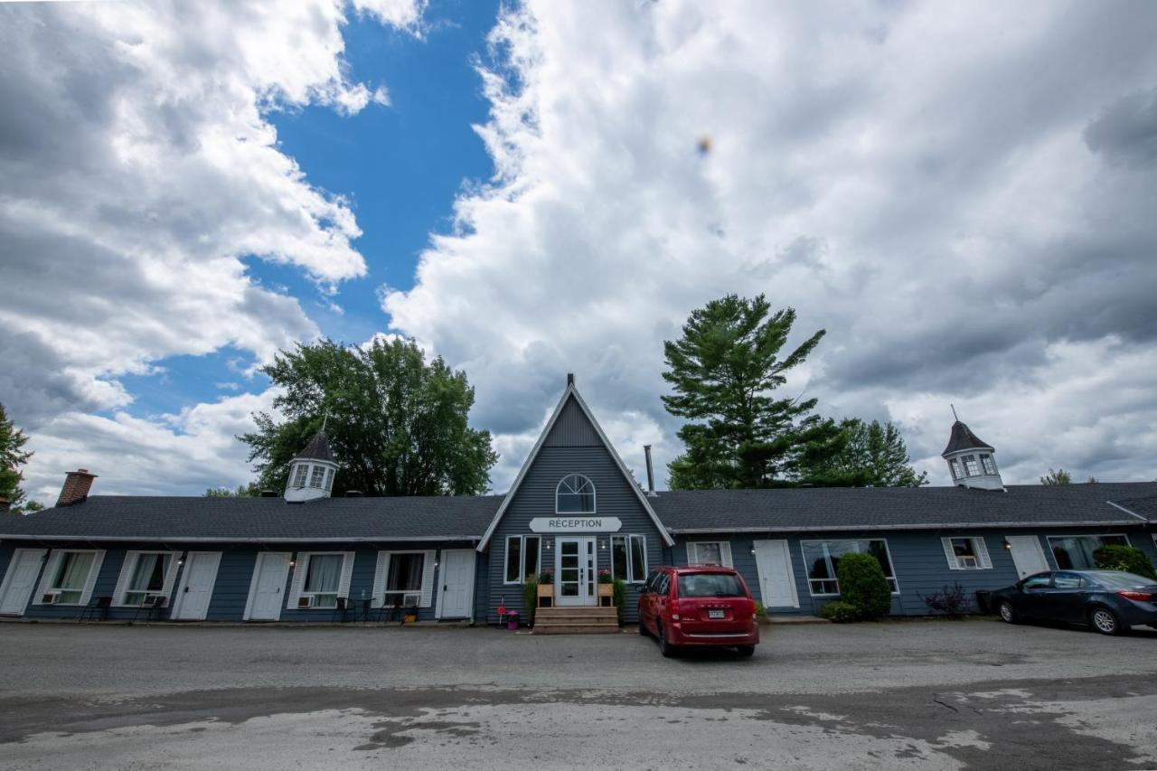 Motel Fleur de Lys Magog Extérieur photo