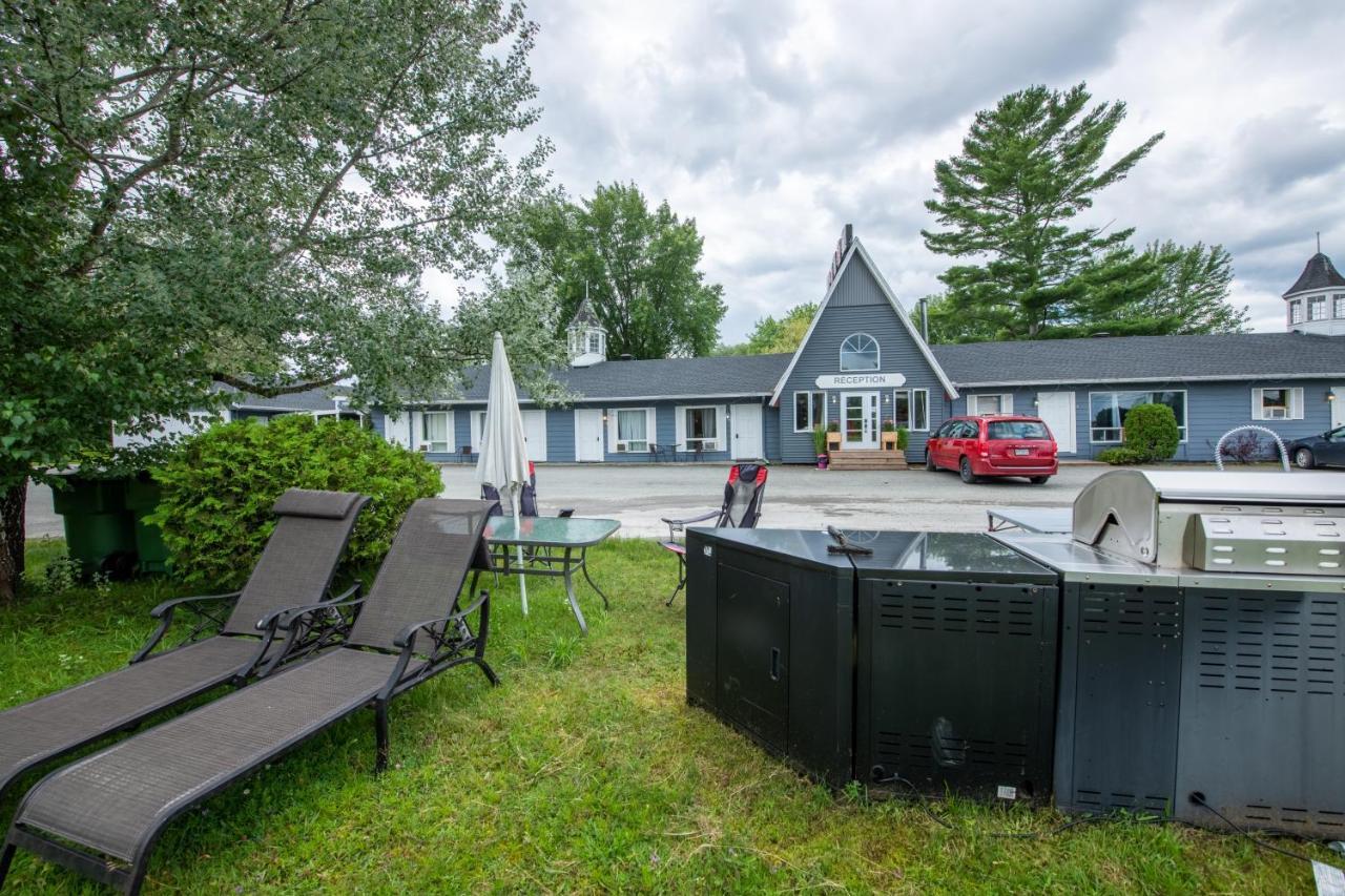 Motel Fleur de Lys Magog Extérieur photo