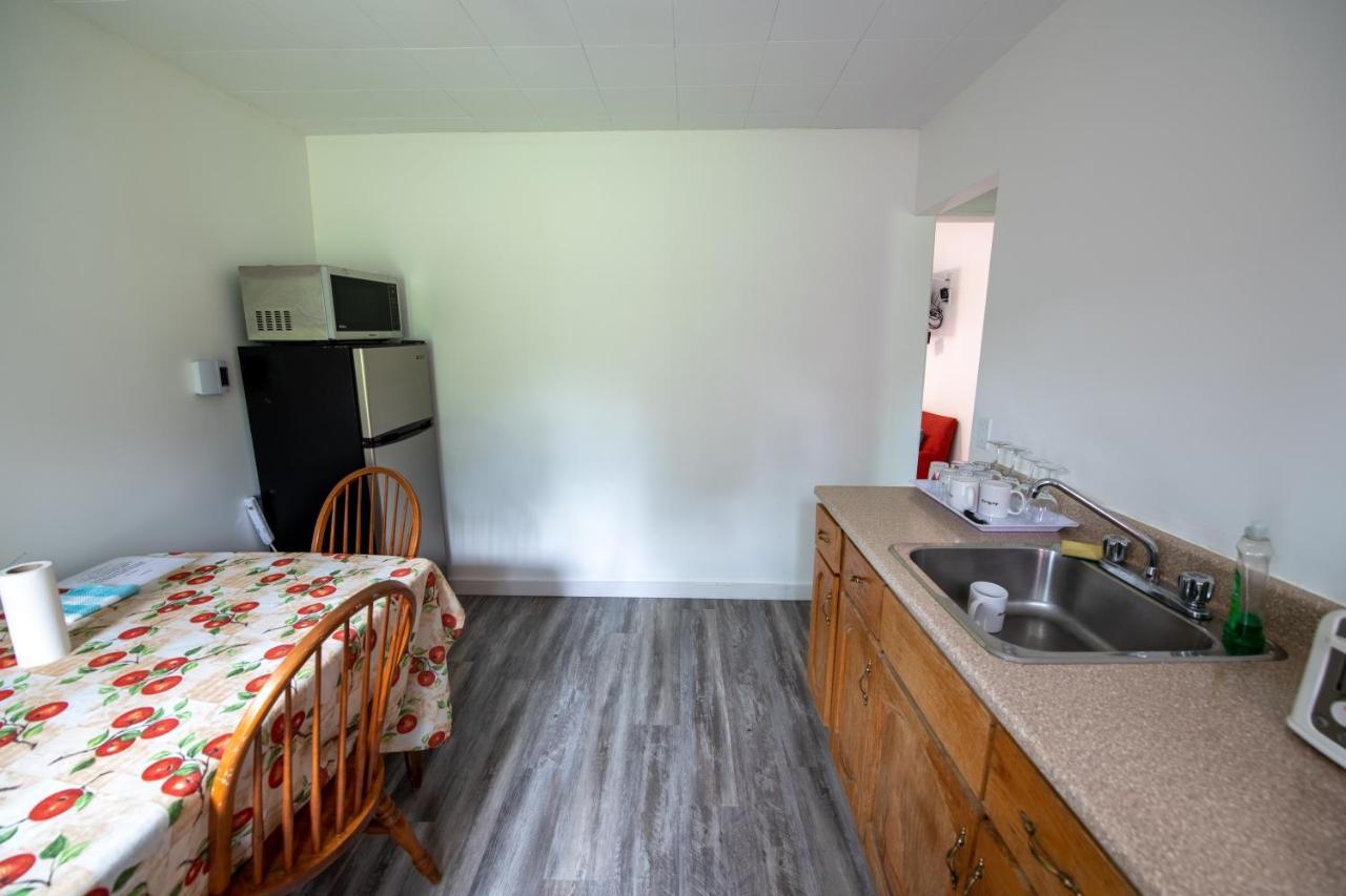 Motel Fleur de Lys Magog Extérieur photo